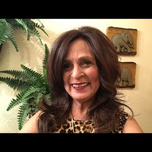 Meet your Posher, Janet